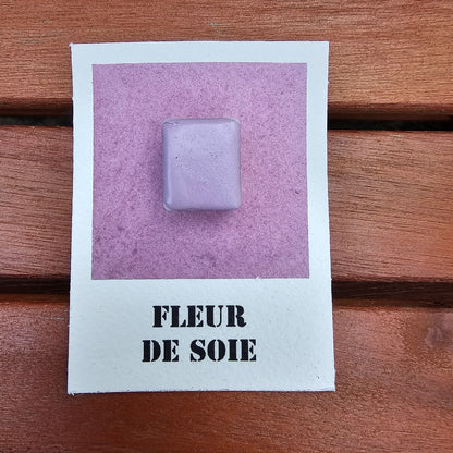 Nuances de Soie "Collection Carnation" - 6 Aquarelles Artisanales effet gouache Véganes Éco-responsables et Solidaires