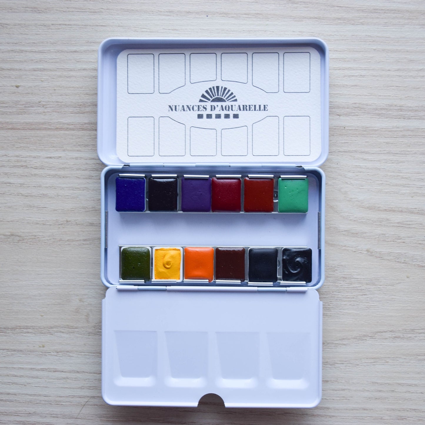 Le Sentier des Sorcières  - Collection prestige 12 couleurs - Série 2